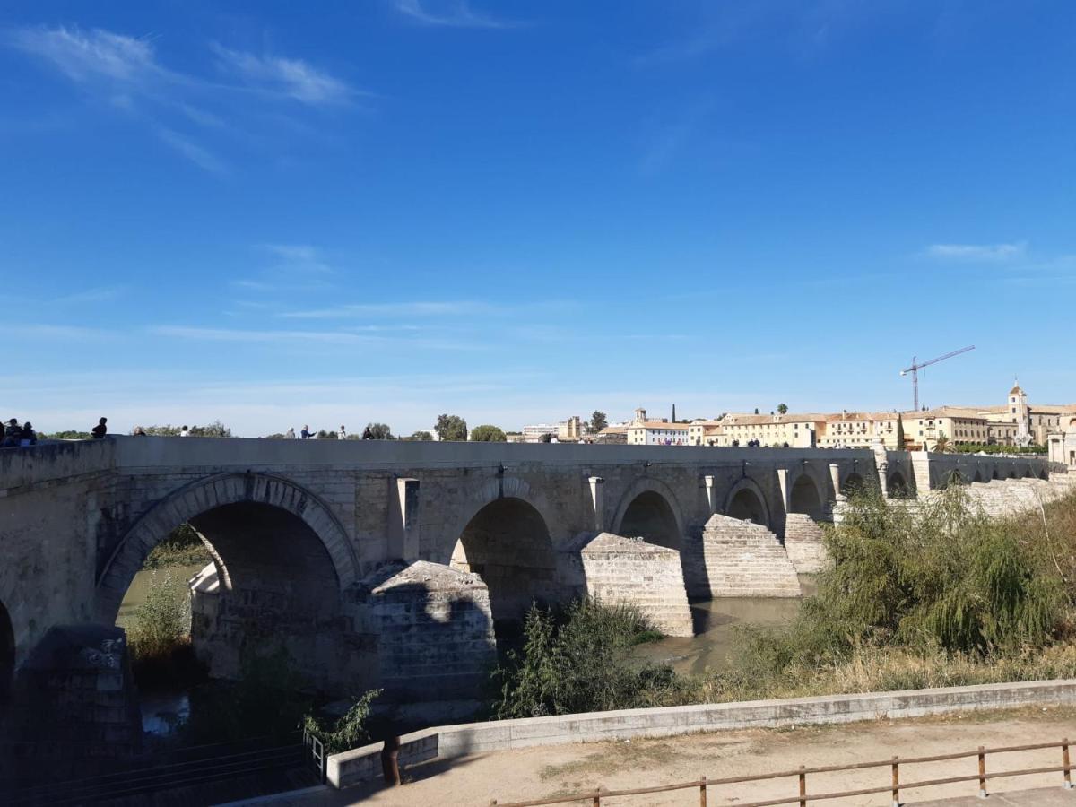Loft La Calahorra Con Posibilidad De Aparcamiento Pregunta Por El Pack Mas Amor Cordoba Exterior photo