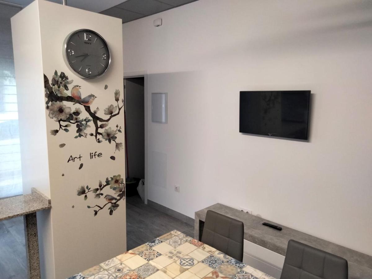 Loft La Calahorra Con Posibilidad De Aparcamiento Pregunta Por El Pack Mas Amor Cordoba Exterior photo