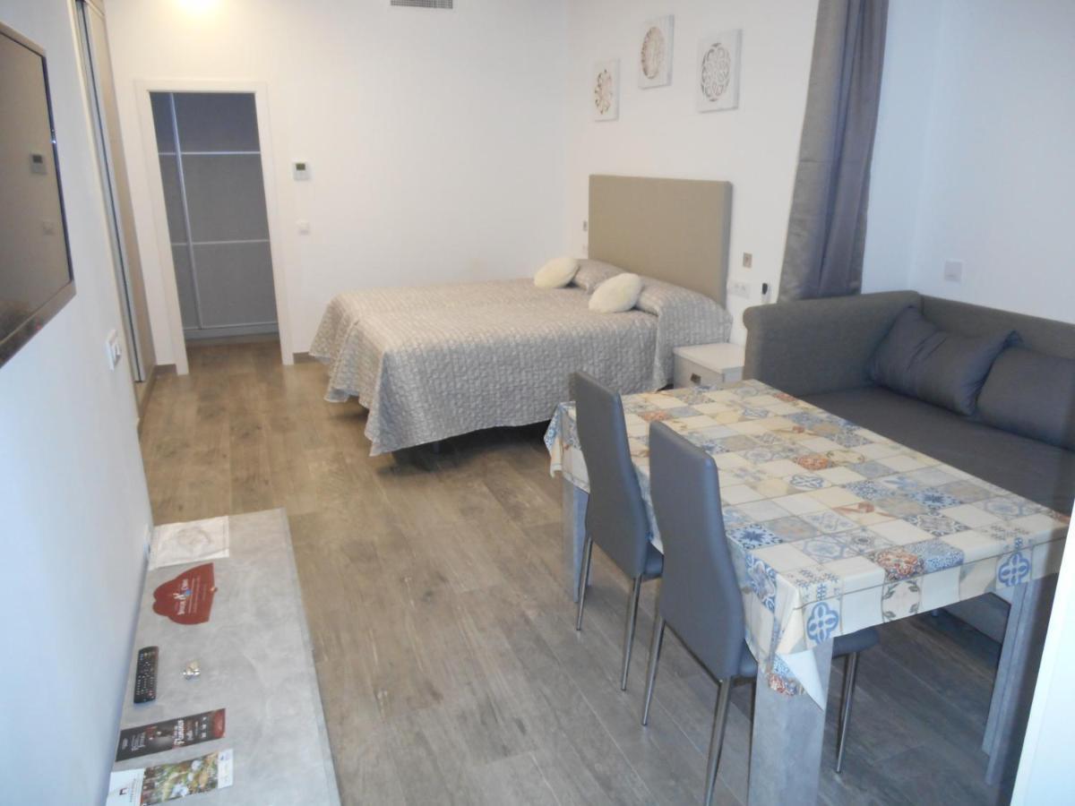 Loft La Calahorra Con Posibilidad De Aparcamiento Pregunta Por El Pack Mas Amor Cordoba Exterior photo