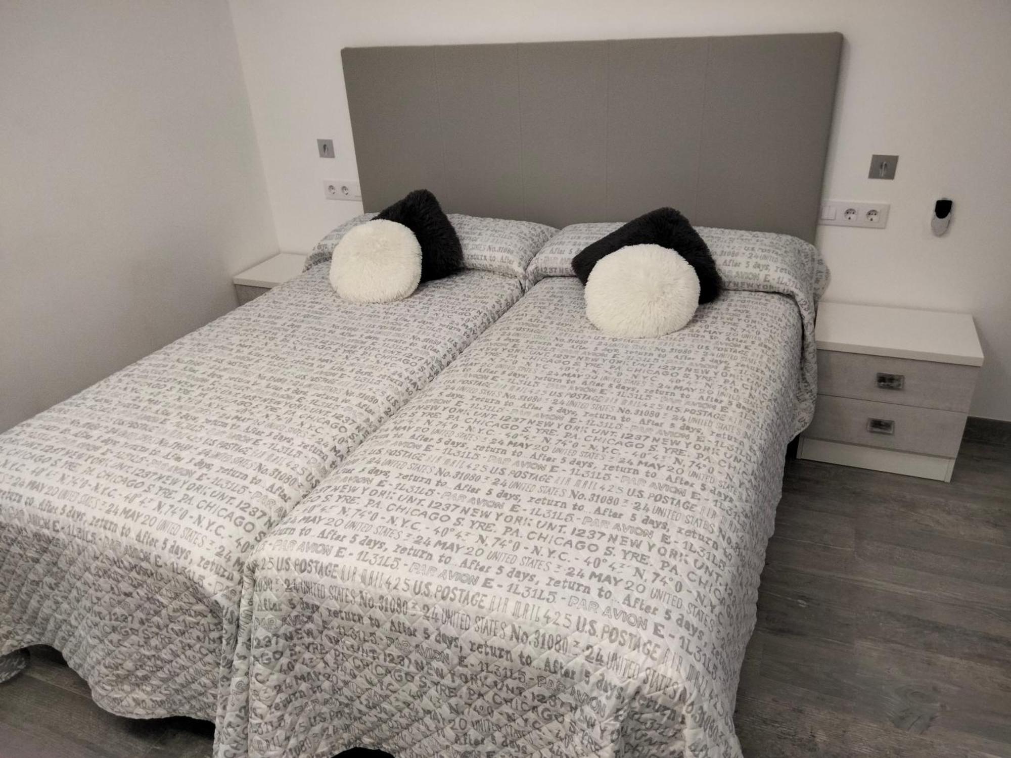 Loft La Calahorra Con Posibilidad De Aparcamiento Pregunta Por El Pack Mas Amor Cordoba Exterior photo